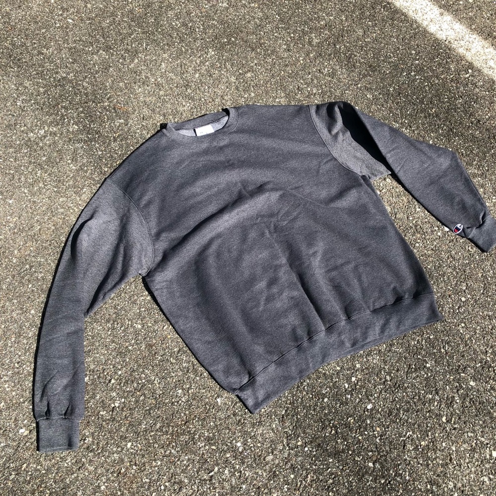 Champion Crewneck Sweatshirt • Men’s size XL